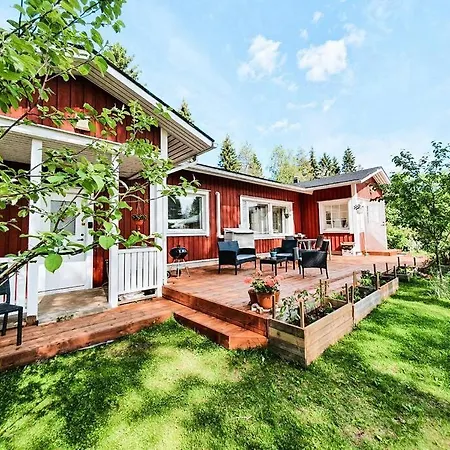 Arctic Apple Tree * Rovaniemi